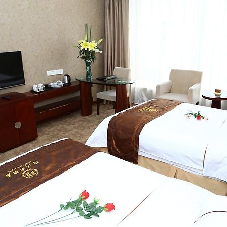 Long Zhou Grand Hotel Guangzhou Exterior photo