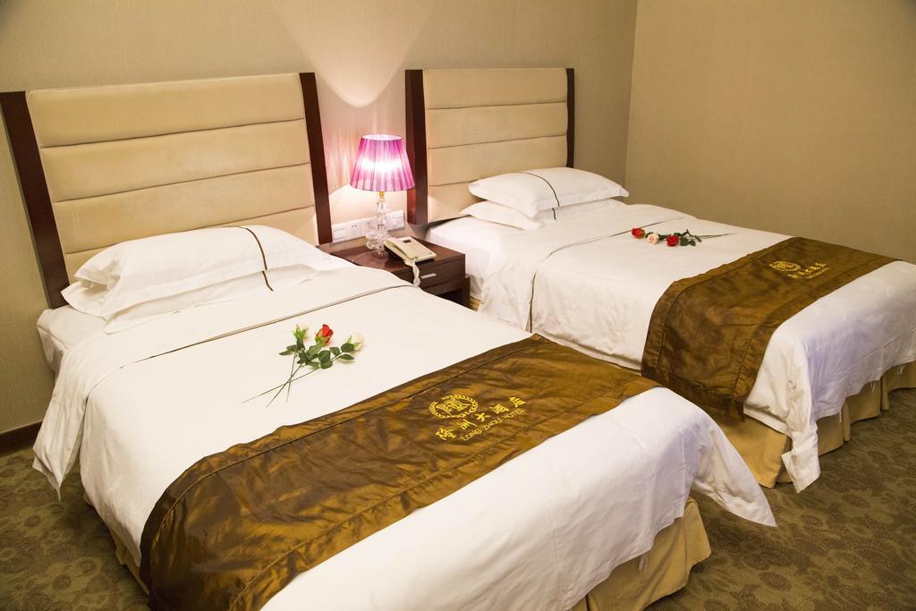 Long Zhou Grand Hotel Guangzhou Room photo