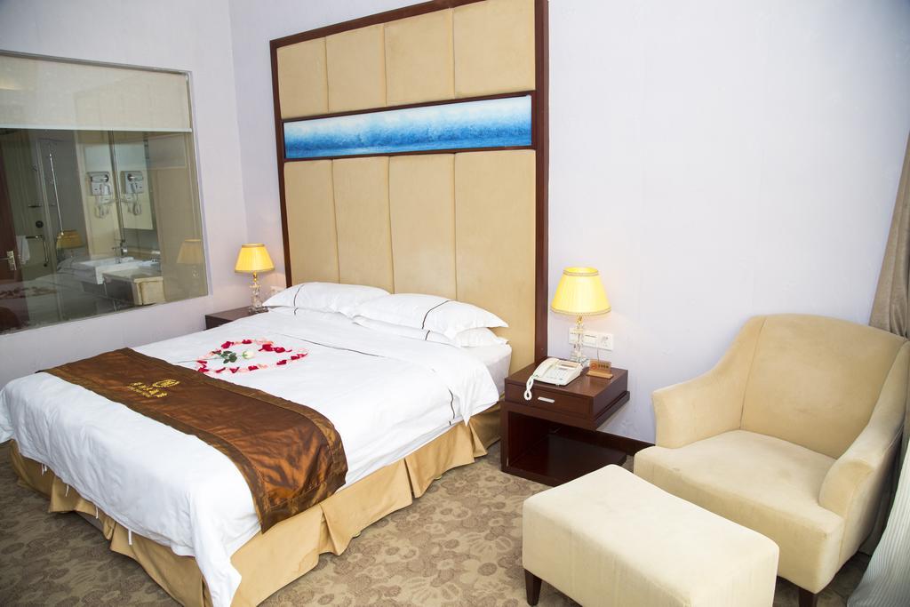 Long Zhou Grand Hotel Guangzhou Exterior photo