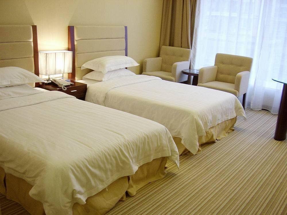 Long Zhou Grand Hotel Guangzhou Exterior photo